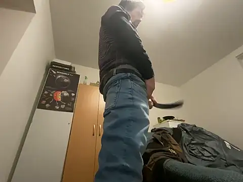 Salon1986 online show from 11-30-25, 11:20