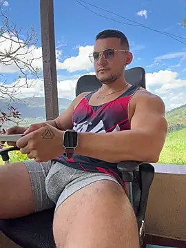 Snapshot of Marco_Vega chatting on 06-16-26, 03:25 Marco Vega online show from 06-16-26, 03:25