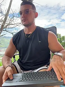 Snapshot of Marco_Vega chatting on 06-17-26, 03:13 Marco Vega online show from 06-17-26, 03:13