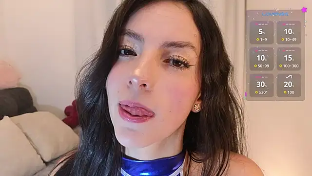 sarah saenz  online show from 06-18-26, 09:14