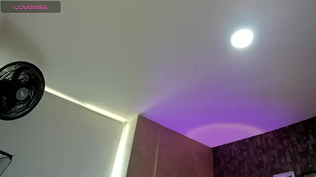 sweet  vanessa1 online show from 07-28-26, 05:23