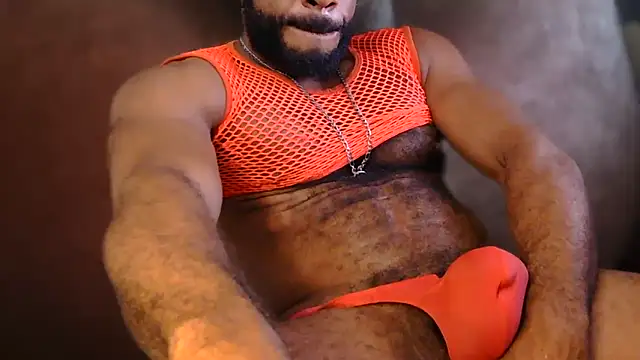Piercedmuscle80 online show from 06-11-26, 03:43