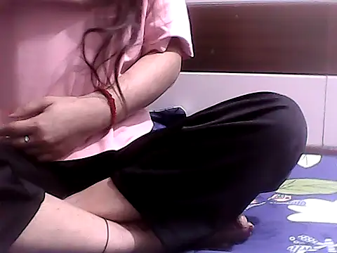 anannyaR online show from 02-08-26, 03:48