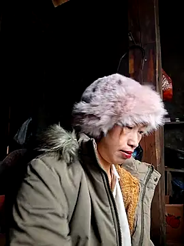 ngocngoc cute online show from 11-05-25, 12:54