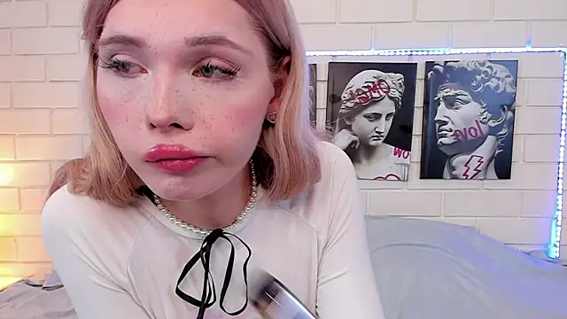 Blondy Fina online show from 09-16-25, 04:57