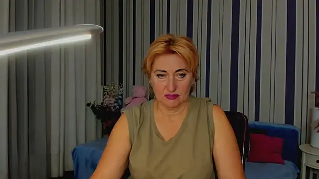 Snapshot of MilanaAlvis chatting on 10-13-25, 06:13 MilanaAlvis online show from 10-13-25, 06:13