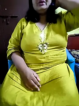 Snapshot of Swapna_Hyd chatting on 09-29-25, 04:17 Swapna Hyd online show from 09-29-25, 04:17