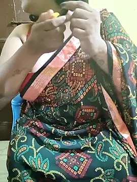 Snapshot of Swapna_Hyd chatting on 10-16-25, 04:13 Swapna Hyd online show from 10-16-25, 04:13