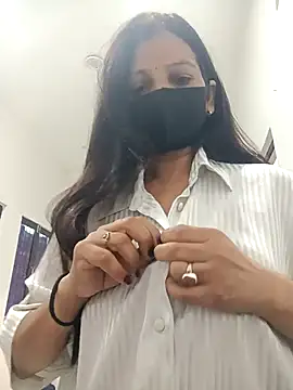 Snapshot of soni_yhakur chatting on 02-19-26, 03:02 soni yhakur online show from 02-19-26, 03:02