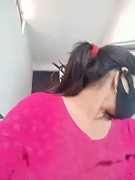 soni yhakur online show from 05-15-26, 11:56
