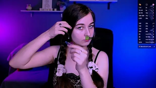 lilith diva online show from 11-15-25, 08:16