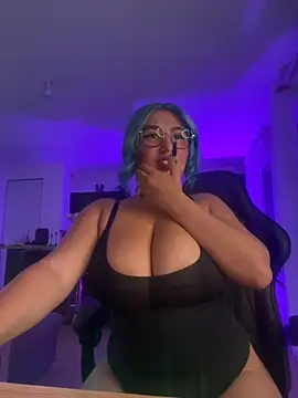 HATSUNE   online show from 09-15-25, 07:08