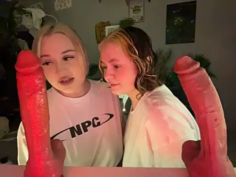 MoonIvy  online show from 02-18-26, 06:26