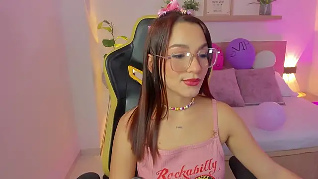 Snapshot of luma_sky_ chatting on 01-15-26, 02:38 luma sky online show from 01-15-26, 02:38