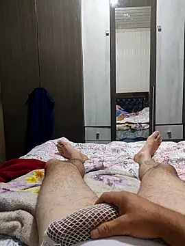 Snapshot of Gustavo198045 chatting on 09-30-25, 03:11 Gustavo198045 online show from 09-30-25, 03:11