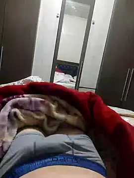 Snapshot of Gustavo198045 chatting on 10-22-25, 03:18 Gustavo198045 online show from 10-22-25, 03:18