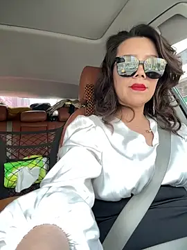 anna yngs online show from 06-18-26, 06:57