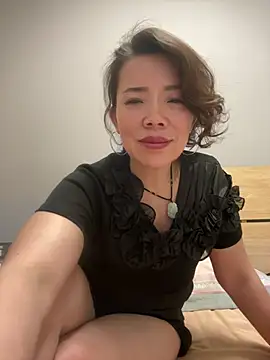 anna yngs online show from 07-28-26, 12:48
