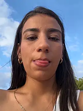 Snapshot of -juicy_ chatting on 11-03-25, 09:38 -juicy online show from 11-03-25, 09:38