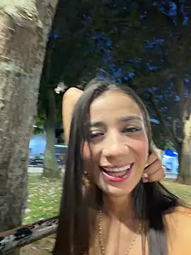 Snapshot of -juicy_ chatting on 02-04-26, 11:20 -juicy online show from 02-04-26, 11:20