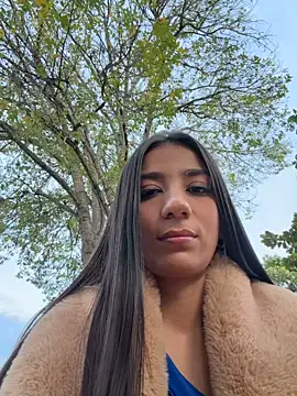 Snapshot of -juicy_ chatting on 02-06-26, 10:46 -juicy online show from 02-06-26, 10:46