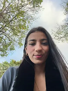 Snapshot of -juicy_ chatting on 02-10-26, 10:25 -juicy online show from 02-10-26, 10:25