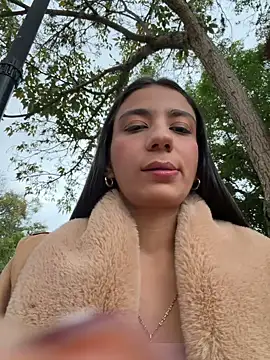 Snapshot of -juicy_ chatting on 03-05-26, 10:50 -juicy online show from 03-05-26, 10:50