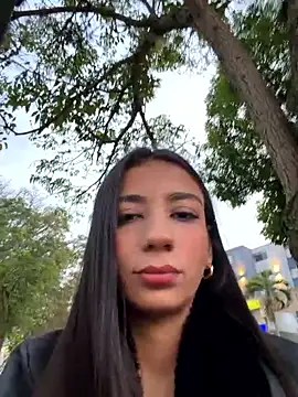 Snapshot of -juicy_ chatting on 03-11-26, 11:00 -juicy online show from 03-11-26, 11:00