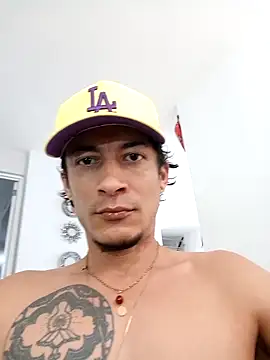 Alejobig27 online show from 11-25-25, 04:51