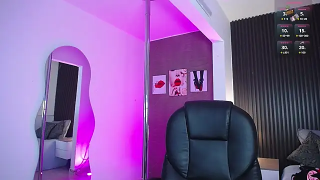 Snapshot of Dulcerose_01 chatting on 10-28-25, 05:11 Dulcerose 01 online show from 10-28-25, 05:11