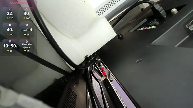 Snapshot of blue_wxw chatting on 11-19-25, 04:56 blue wxw online show from 11-19-25, 04:56