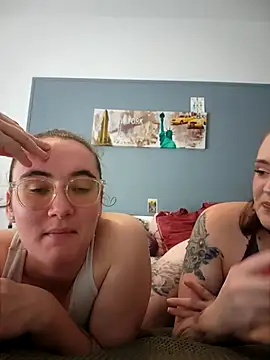 Snapshot of AndHerXO chatting on 02-05-26, 12:54 AndHerXO online show from 02-05-26, 12:54