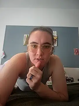 Snapshot of AndHerXO chatting on 02-13-26, 12:45 AndHerXO online show from 02-13-26, 12:45