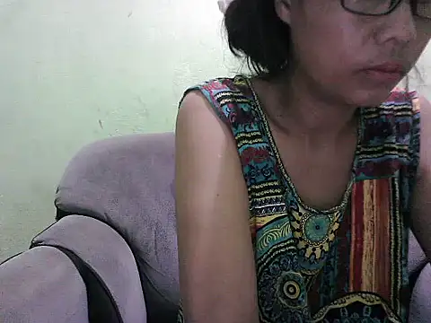 HotLadyPinay32 online show from 04-20-26, 09:38