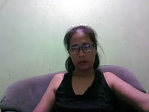 HotLadyPinay32 online show from 04-26-26, 12:03