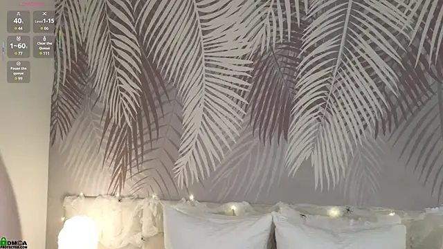 LolaPrise online show from 10-18-25, 01:41