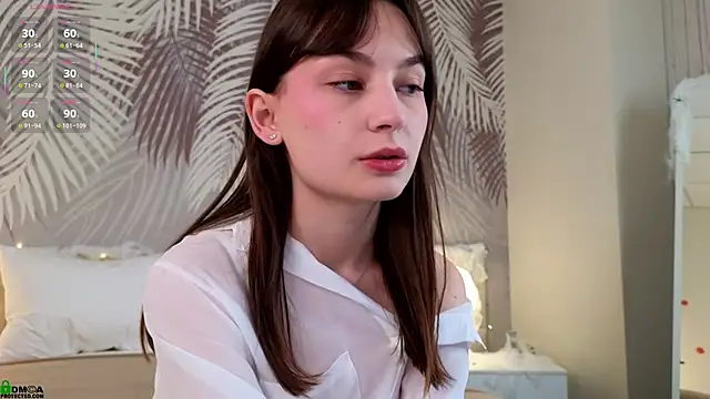 LolaPrise online show from 10-20-25, 01:50