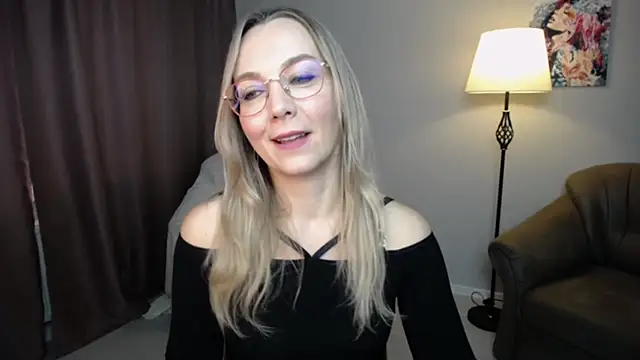 Ava Elior online show from 10-26-25, 12:22