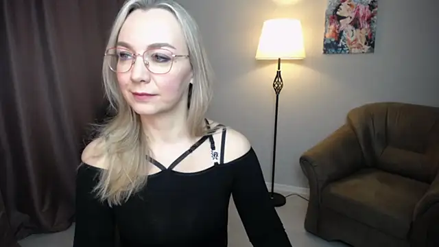 Ava Elior online show from 01-07-26, 09:45