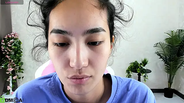 FlirtyAura online show from 10-21-25, 02:01