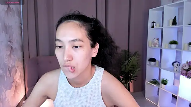 Snapshot of FlirtyAura chatting on 07-19-26, 03:32 FlirtyAura online show from 07-19-26, 03:32