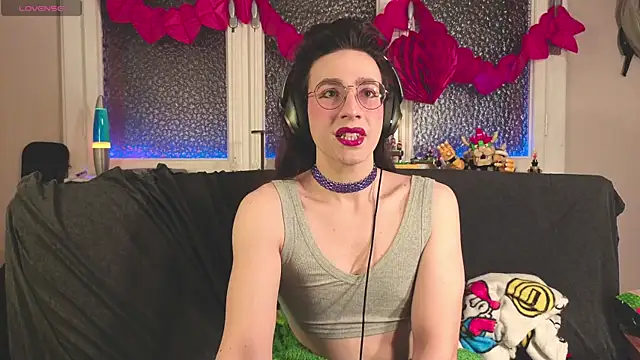 Snapshot of Zesty_Peach chatting on 03-03-26, 11:27 Zesty Peach online show from 03-03-26, 11:27