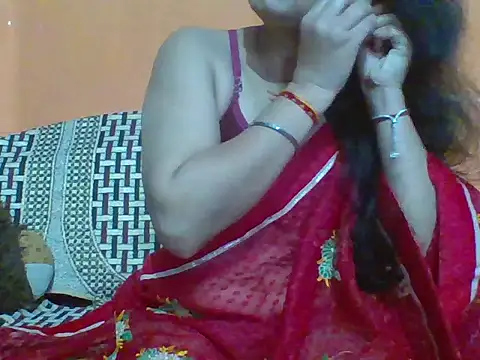 Snapshot of Marathi_q4een01 chatting on 11-01-25, 03:41 Marathi q4een01 online show from 11-01-25, 03:41