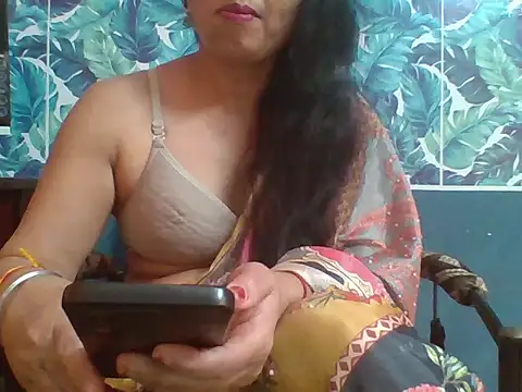 Snapshot of Marathi_q4een01 chatting on 12-01-25, 04:50 Marathi q4een01 online show from 12-01-25, 04:50