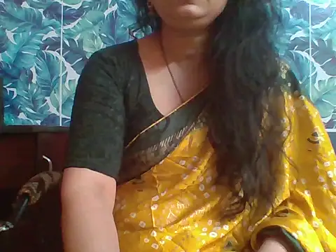 Snapshot of Marathi_q4een01 chatting on 02-21-26, 03:40 Marathi q4een01 online show from 02-21-26, 03:40