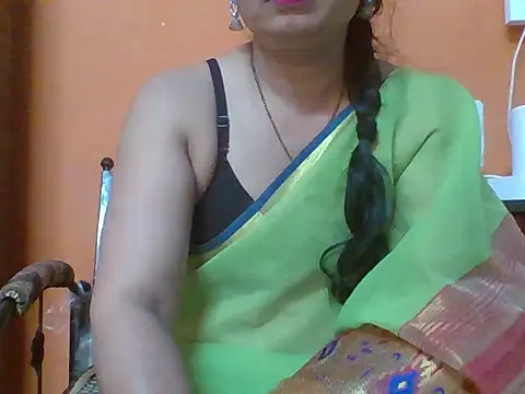 Snapshot of Marathi_q4een01 chatting on 03-17-26, 03:33 Marathi q4een01 online show from 03-17-26, 03:33