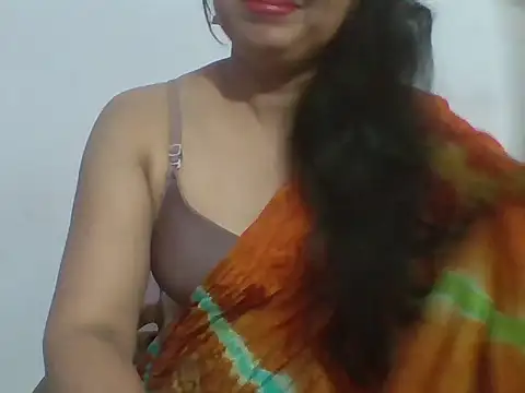 Snapshot of Marathi_q4een01 chatting on 06-18-26, 05:41 Marathi q4een01 online show from 06-18-26, 05:41