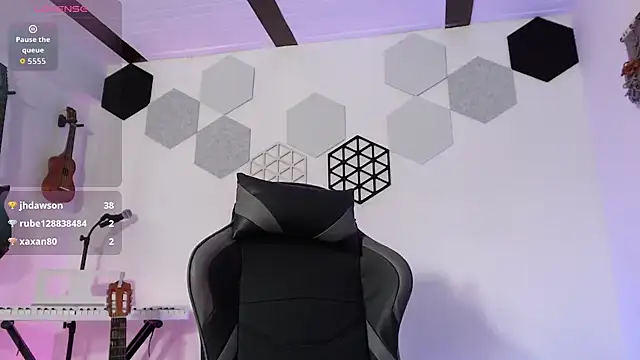 Susanahendrix online show from 07-28-26, 08:52