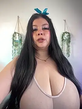 Snapshot of Angie_lynn chatting on 10-04-25, 05:33 Angie lynn online show from 10-04-25, 05:33
