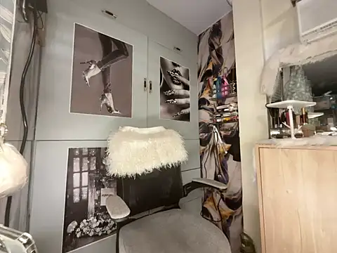 Snapshot of EvianaEvans chatting on 03-07-26, 09:34 EvianaEvans online show from 03-07-26, 09:34